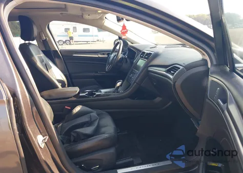 2016 Ford Fusion Titanium z USA, uszkodzony, nr VIN 3FA6P0K91GR140365